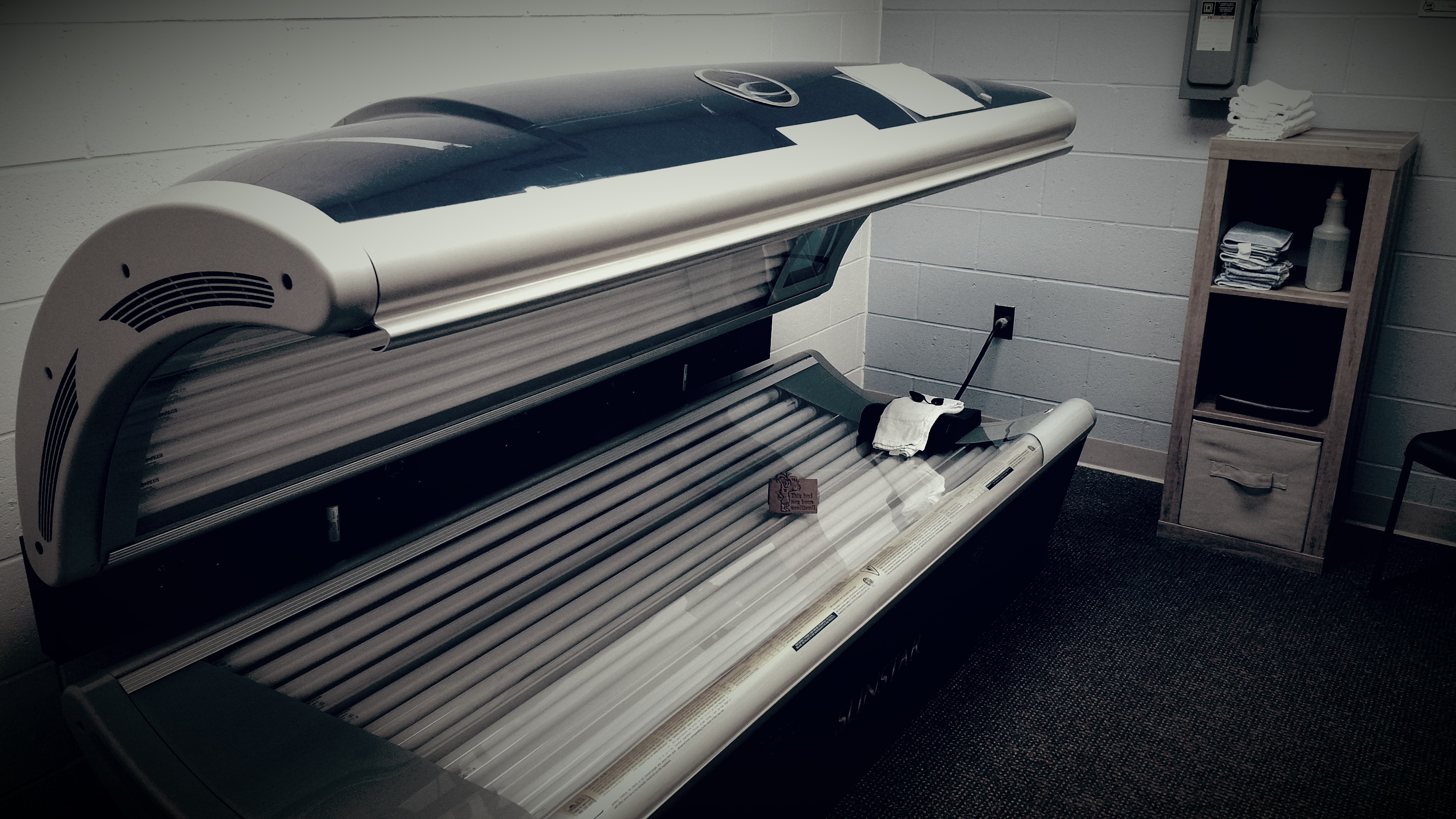 tanning-bed-2-york-physical-therapy-and-fitness-worx-gym